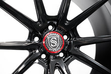 Load image into Gallery viewer, Strasse Wheel Carbon Fiber 2-Piece Center Caps