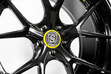 Load image into Gallery viewer, Strasse Wheel Carbon Fiber 2-Piece Center Caps